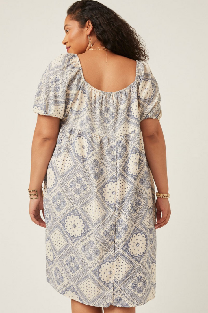 Adriana Quilt Print Puff Sleeve Dress in Oatmeal