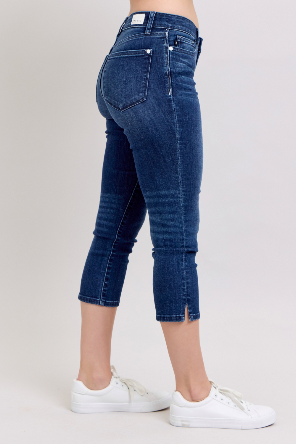 Celeste Super Dark Wash Judy Blue Capris with Side Slit