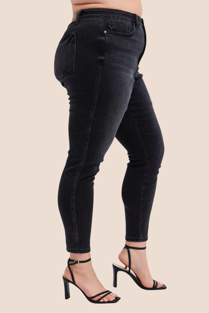 Sloane Mid Rise Tummy Control Judy Blue Skinny Jeans