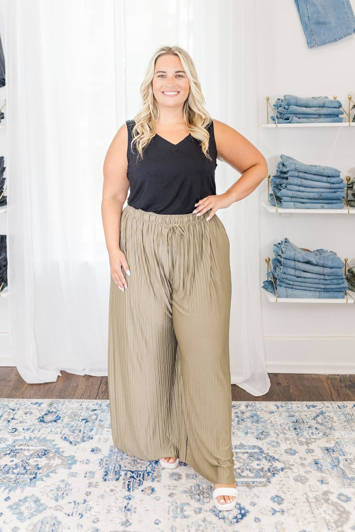 Mira Woven Pleated Wide Leg Pants With Lining in Khaki
