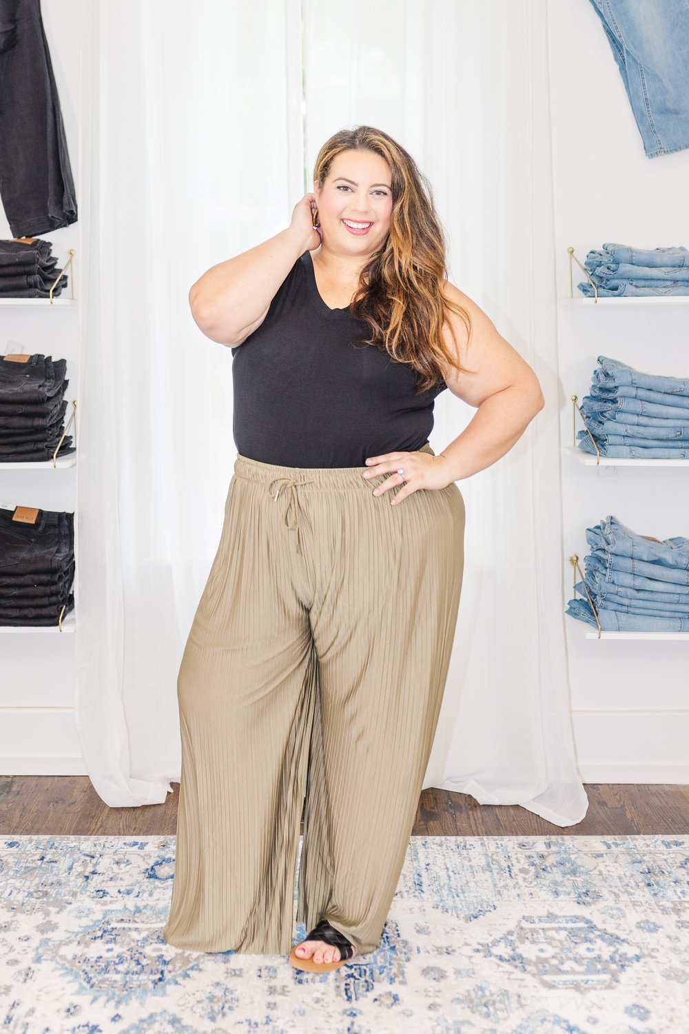 Mira Woven Pleated Wide Leg Pants With Lining in Khaki