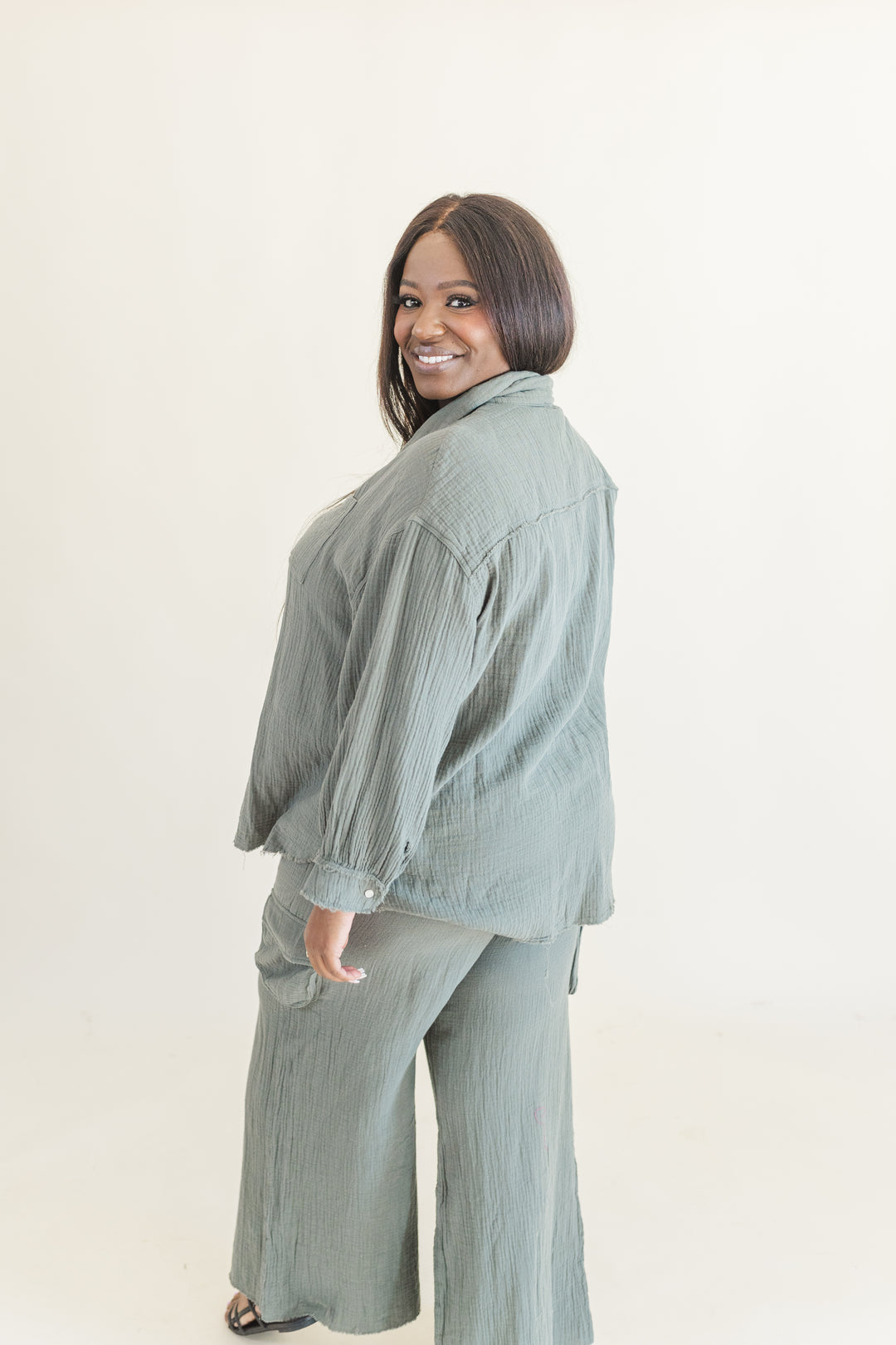 Bea Long Sleeve Button Up Gauze Top in Olive