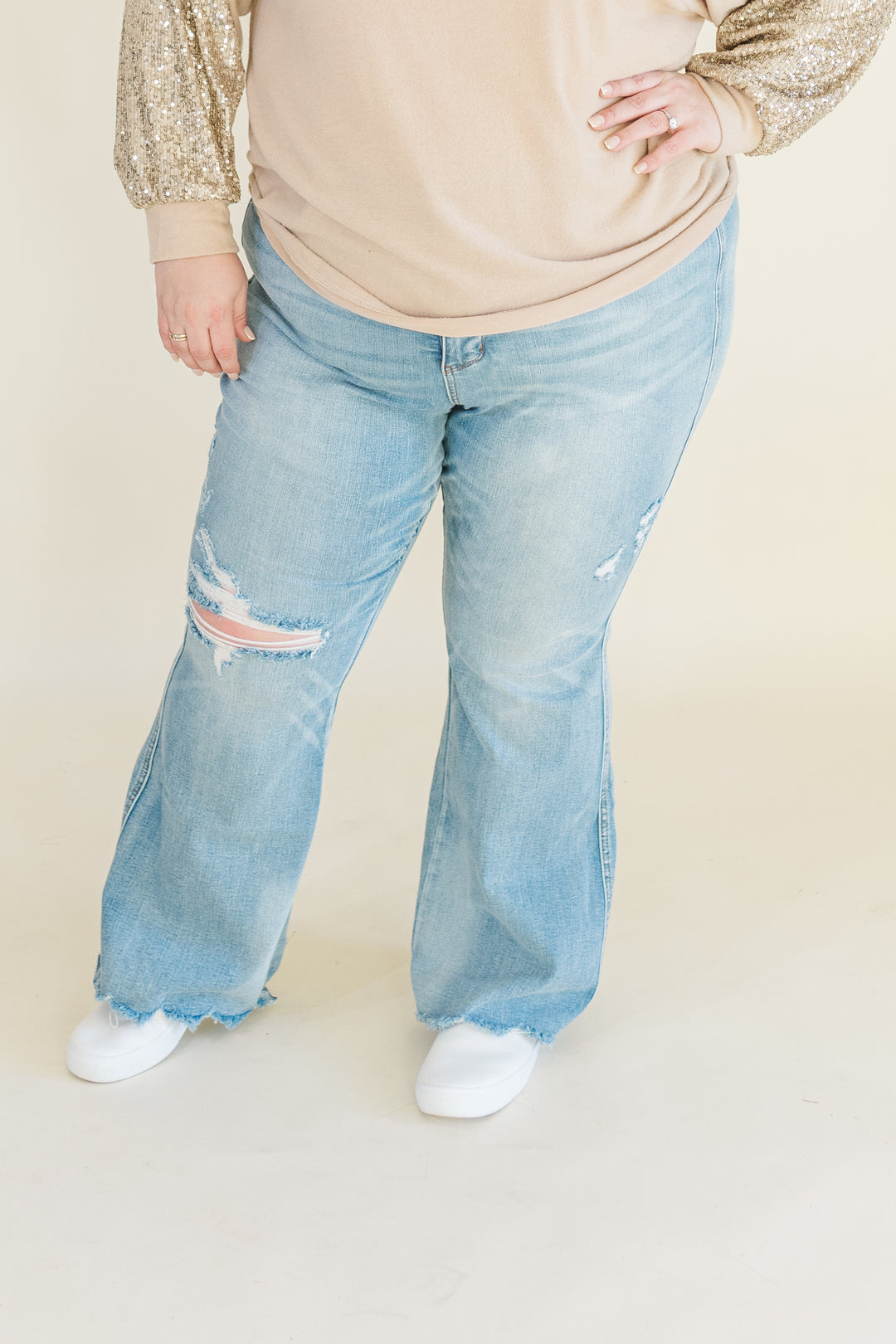 Freya Medium Rise Tummy Control Distressed Flare Judy Blue Jeans in Medium Wash