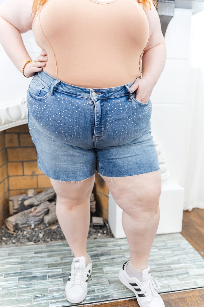 Julia Rhinestone Embellished High Waist Judy Blue Shorts in Light Wash
