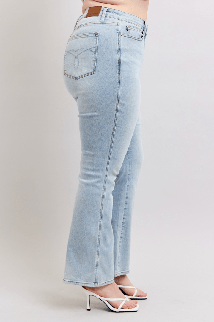 Kelly High Waisted Tummy Control Bootcut Judy Blue Jeans in Light Wash
