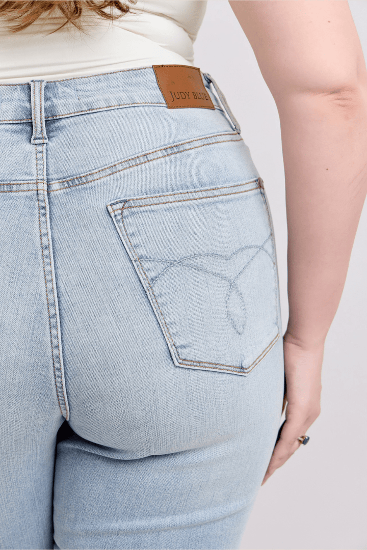 Kelly High Waisted Tummy Control Bootcut Judy Blue Jeans in Light Wash