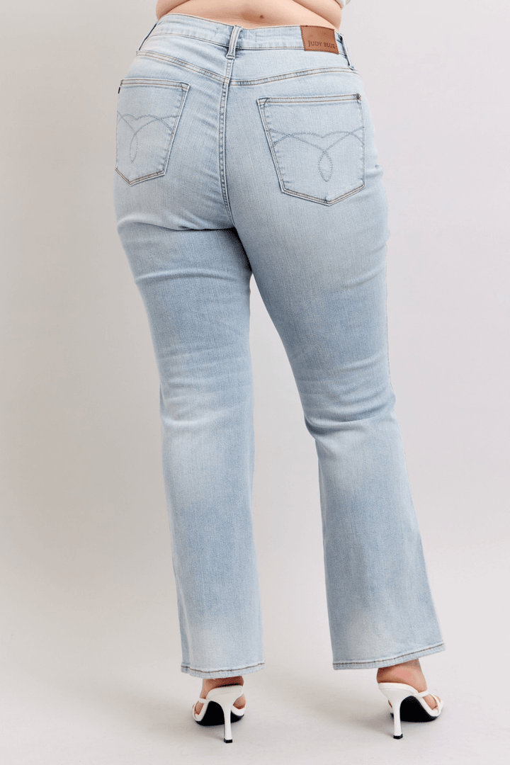 Kelly High Waisted Tummy Control Bootcut Judy Blue Jeans in Light Wash