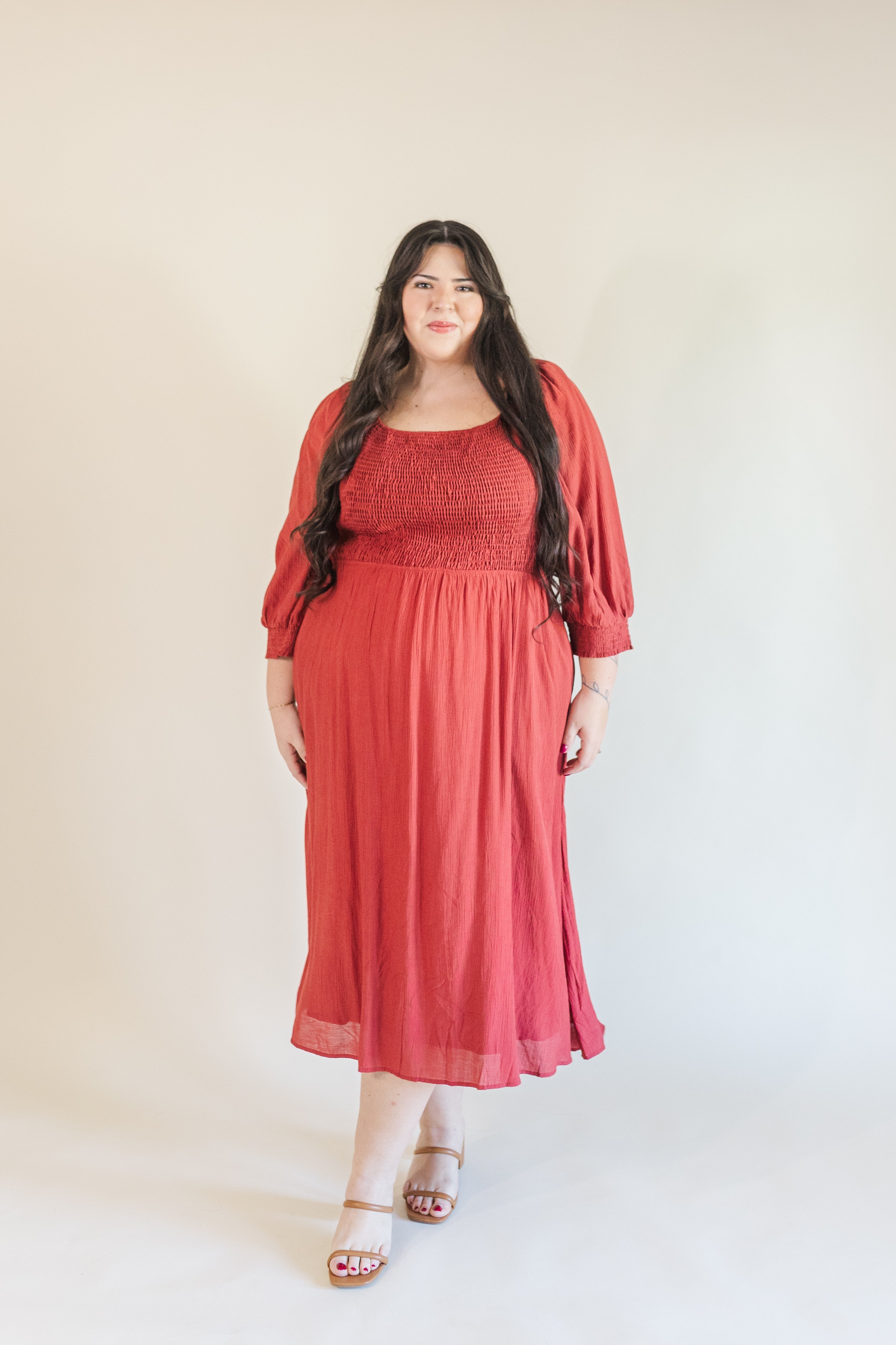 AMERI CLOUD FLARE DRESS ブラウンS Kyla Long Sleeve Smocked Midi Dress in Burgundy – Ari + Ava